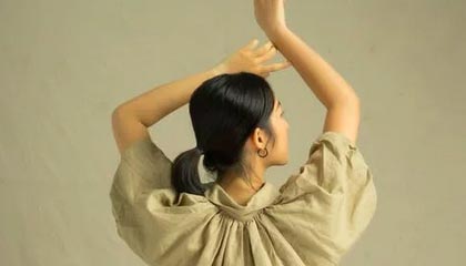 B体育官网_传奇与新星：如何在球队中找到平衡