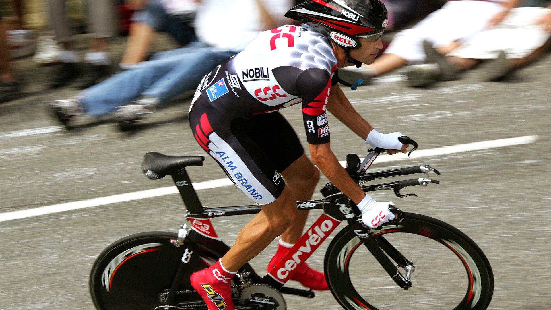 罗马客场不敌佛罗伦萨,佩莱格里尼突破抄射,罗马队佩雷斯